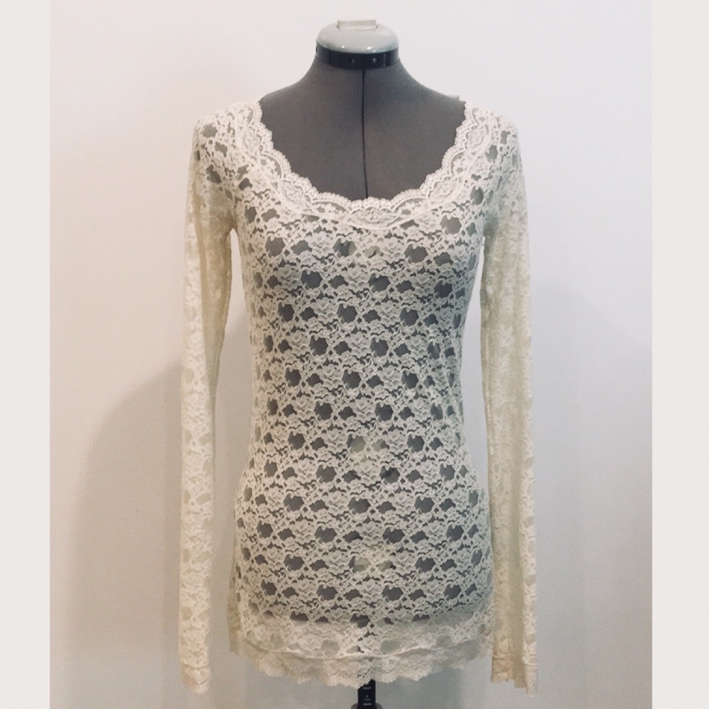 ✨ Free People Ivory Lace Long Sleeve Top ✨